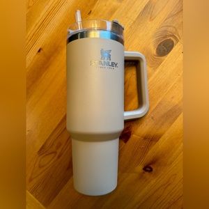 40 oz Stanley Quencher in Driftwood